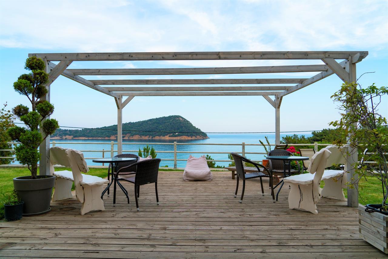 Agorastos Hotel Kinira Esterno foto