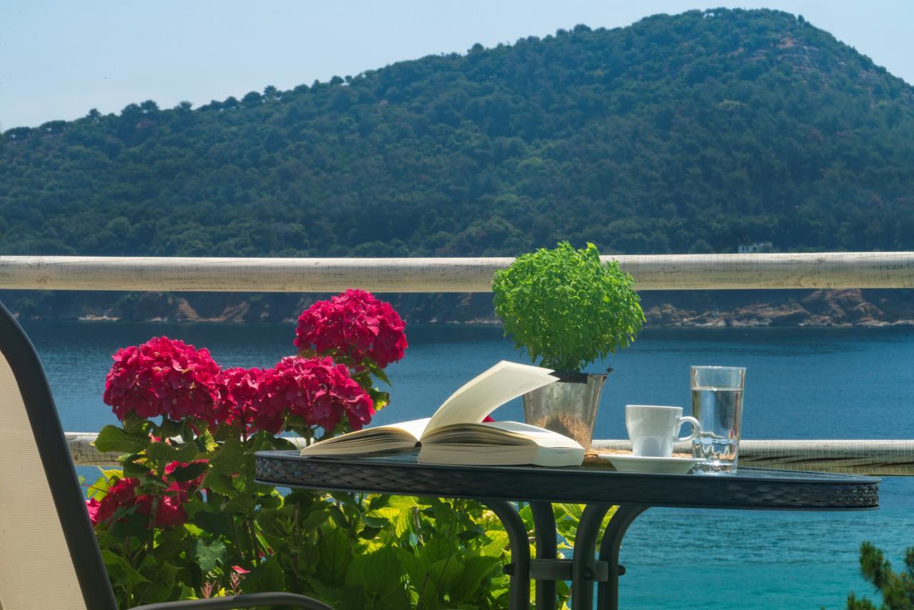 Agorastos Hotel Kinira Esterno foto