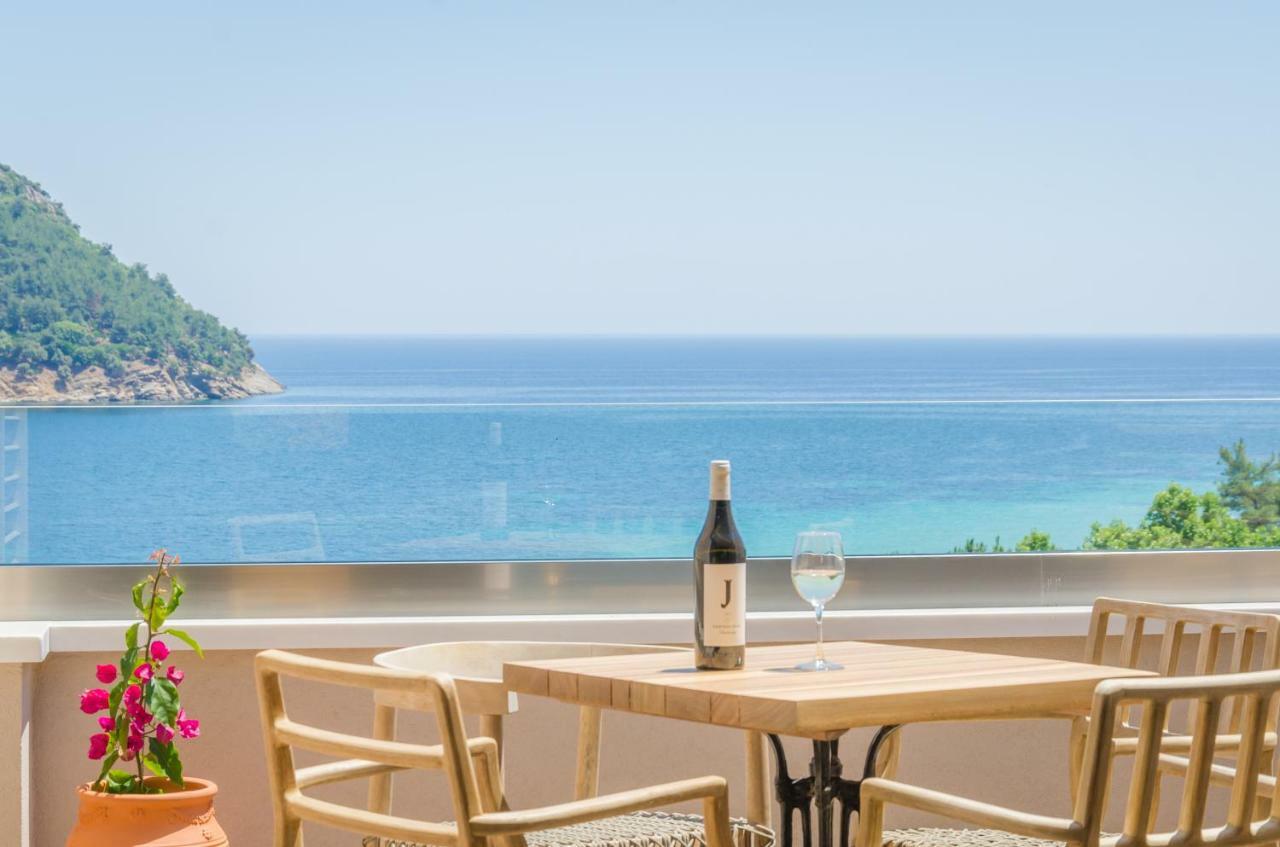 Agorastos Hotel Kinira Esterno foto