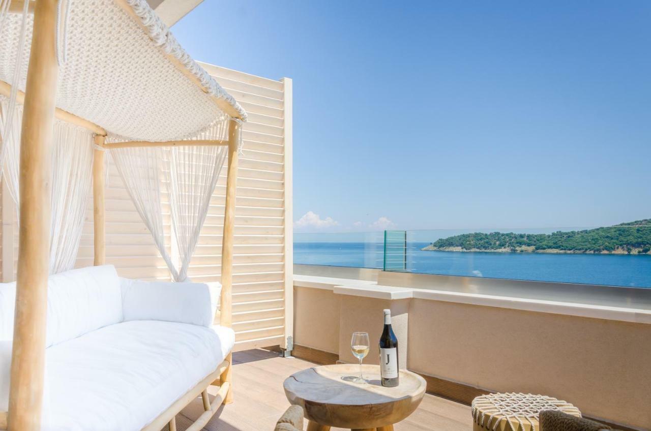 Agorastos Hotel Kinira Esterno foto