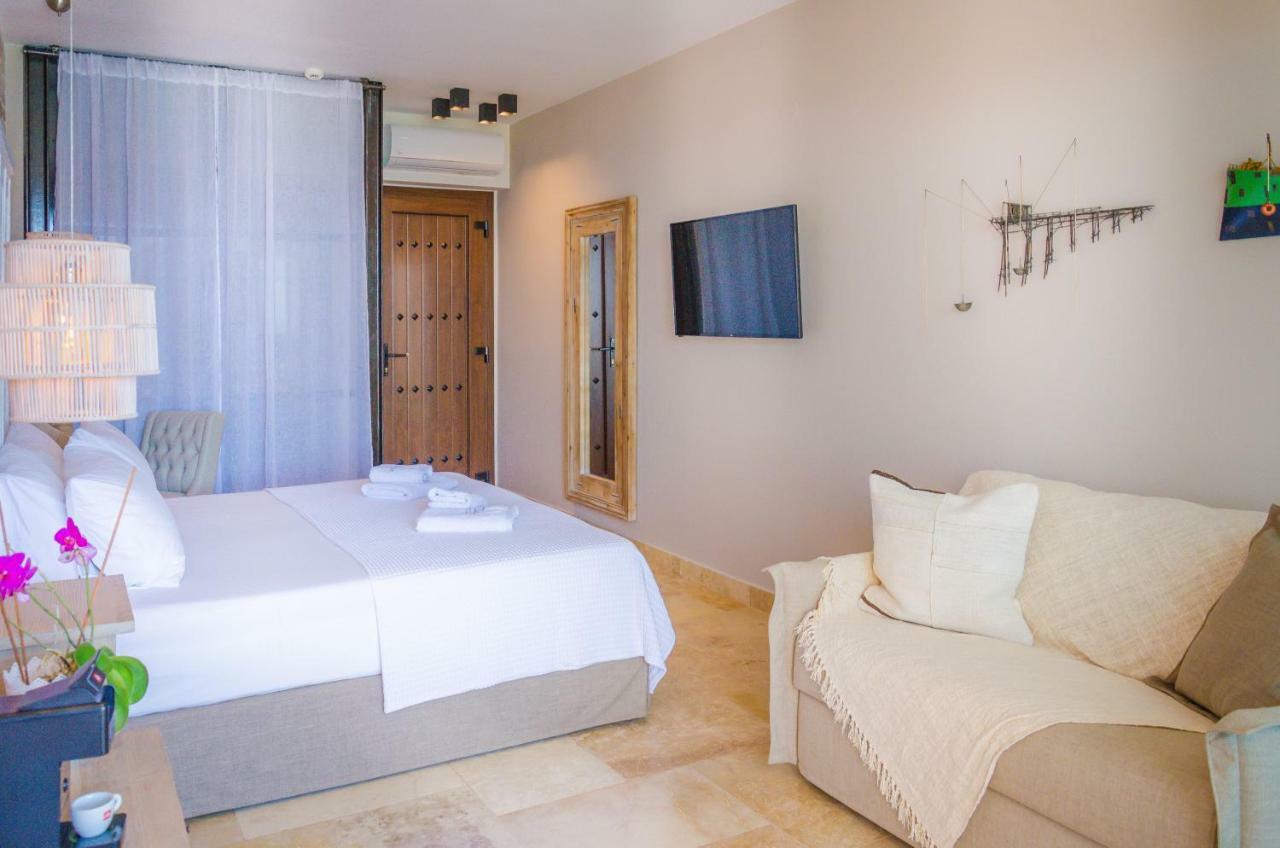 Agorastos Hotel Kinira Esterno foto